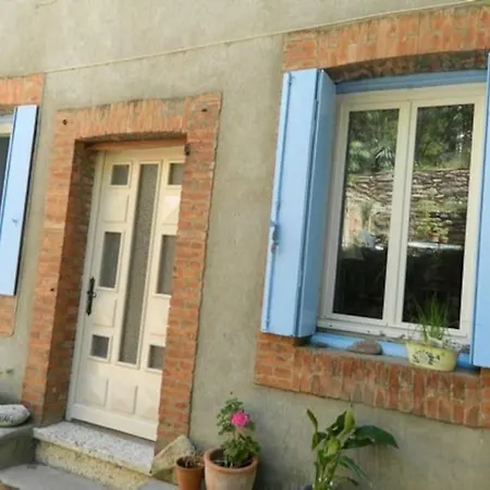 Ceps Sleeps 6 With Free Wifi Near The River *