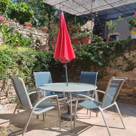 Ceps Sleeps 6 With Free Wifi Near The River Prázdninový dům