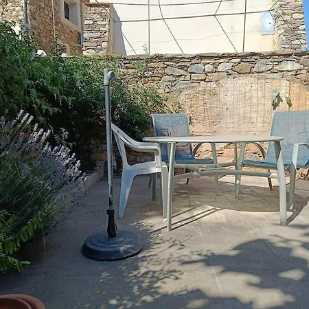 Prázdninový dům Ceps Sleeps 6 With Free Wifi Near The River *