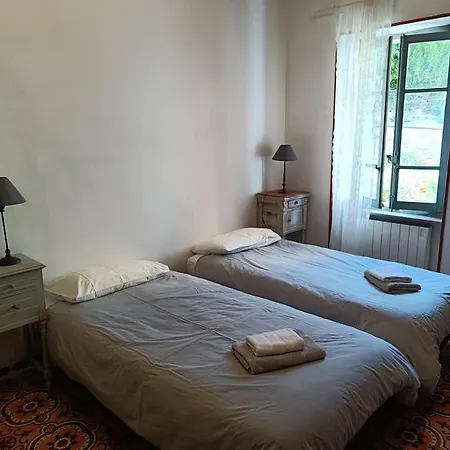 Prázdninový dům Ceps Sleeps 6 With Free Wifi Near The River Roquebrun