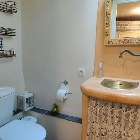Ceps Sleeps 6 With Free Wifi Near The River Roquebrun