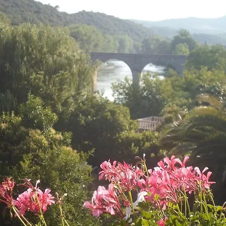 Ceps Sleeps 6 With Free Wifi Near The River Prázdninový dům *