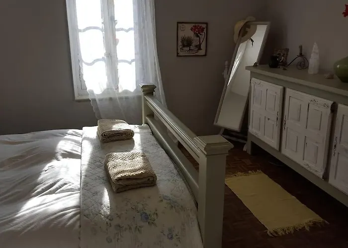 Ceps Sleeps 6 With Free Wifi Near The River * Roquebrun