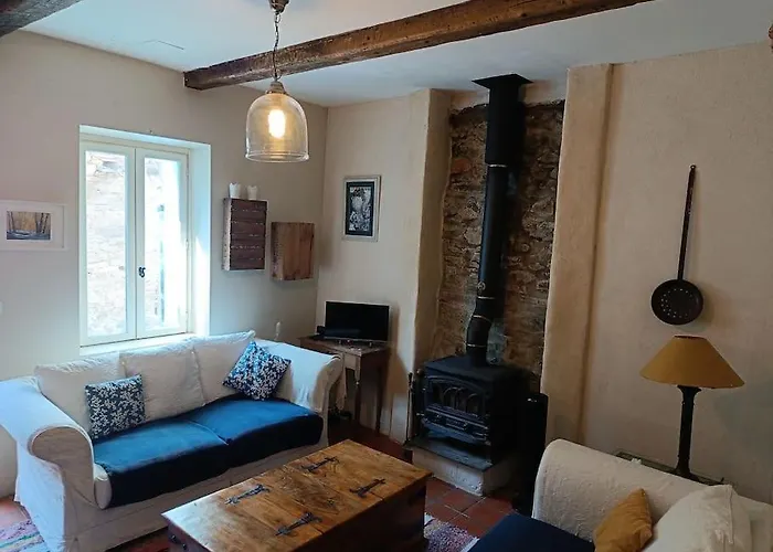 Feriehus Ceps Sleeps 6 With Free Wifi Near The River Roquebrun