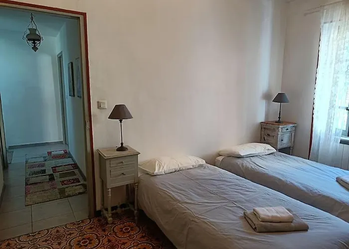 Feriehus Ceps Sleeps 6 With Free Wifi Near The River