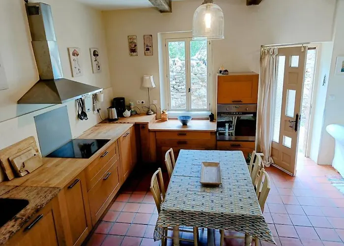 Ceps Sleeps 6 With Free Wifi Near The River * Roquebrun