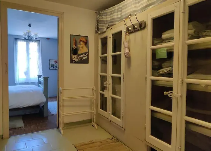 Feriehus Ceps Sleeps 6 With Free Wifi Near The River Roquebrun