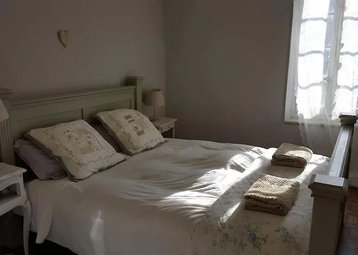 Ceps Sleeps 6 With Free Wifi Near The River * Roquebrun