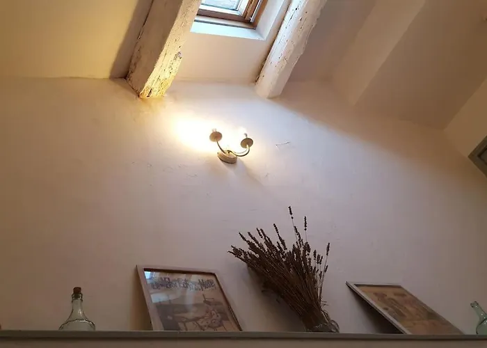 Ceps Sleeps 6 With Free Wifi Near The River