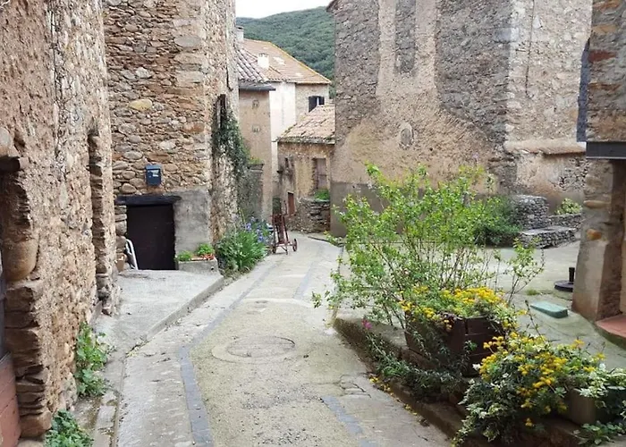 Ceps Sleeps 6 With Free Wifi Near The River * Roquebrun